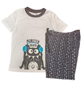 2437590 Niños